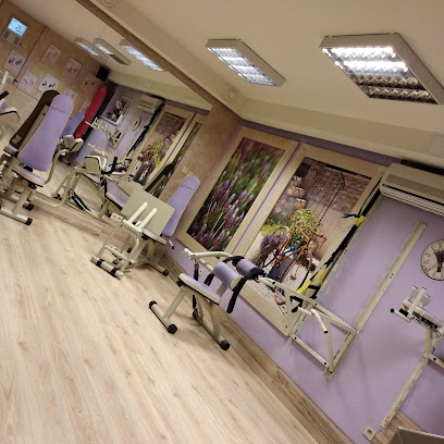 Gympoint.pl - Wrocław 1 AF1QipOi 3GDgllhpPsYzHLkZ8SAX9zB7NF8RhZKxI48w408 h408 k no 3
