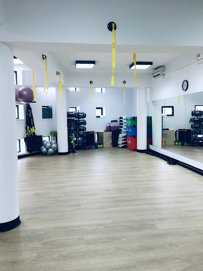 AF1QipOolh0JOl0PhWyXNG7JzqA26SivhAXAbev ZtpWw408 h544 k no 1